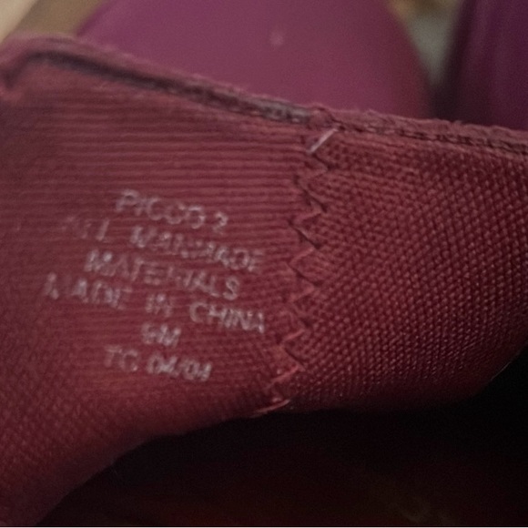 Cranberry Liz Claiborne Zippered Ankle Boots in GREAT Condition, Rarely Worn - Picture 6 of 12